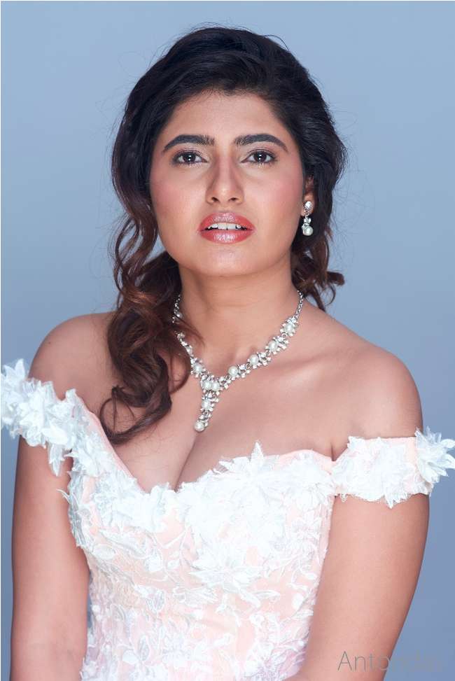 Actress Ashima Narwal Stills